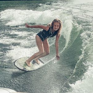 Meet your Posher, Ava